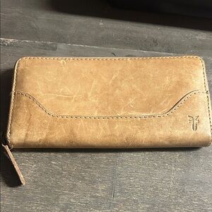 Frye Leather Women's Zip Around Accordion Wallet